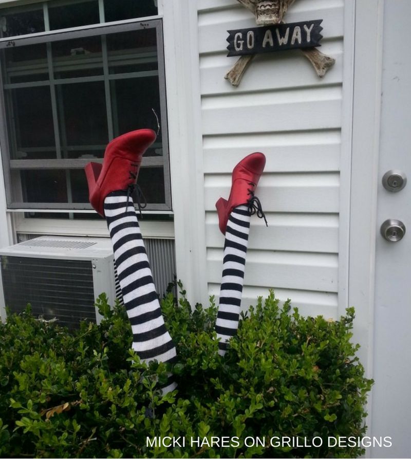 DIY Wicked Witch Legs for Halloween outdoor decor 