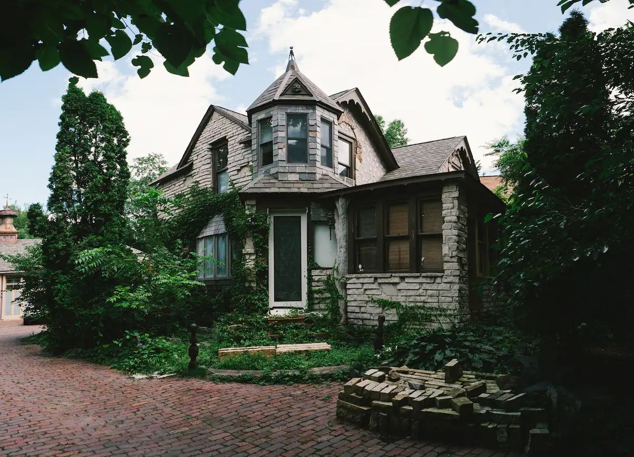 The Manor Master Chamber_Five Haunted Airbnbs to Book This Halloween in USA